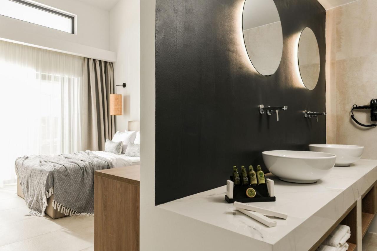 Lagoon Luxury Suites Vasilikós Exterior photo