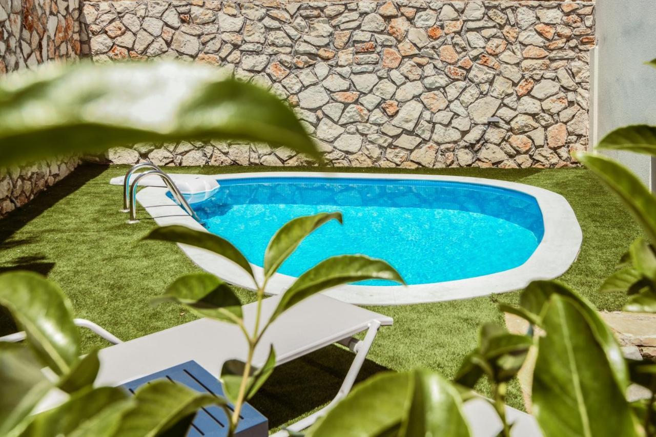 Lagoon Luxury Suites Vasilikós Exterior photo